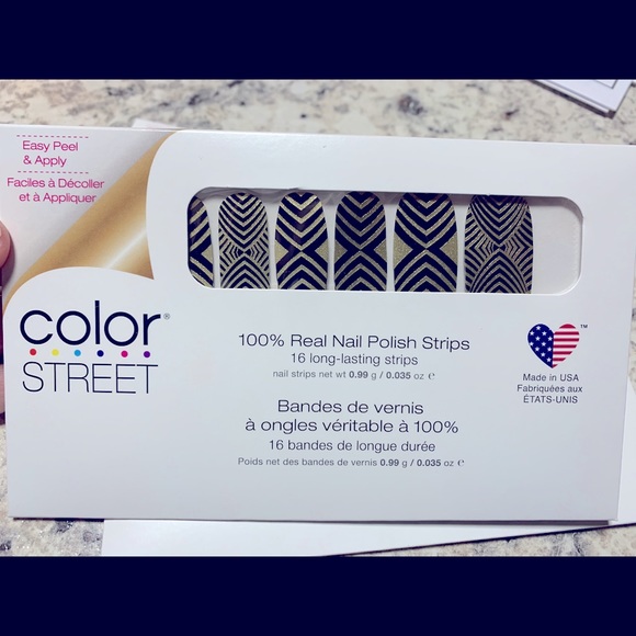 Color Street Nails - Picture 2 of 3